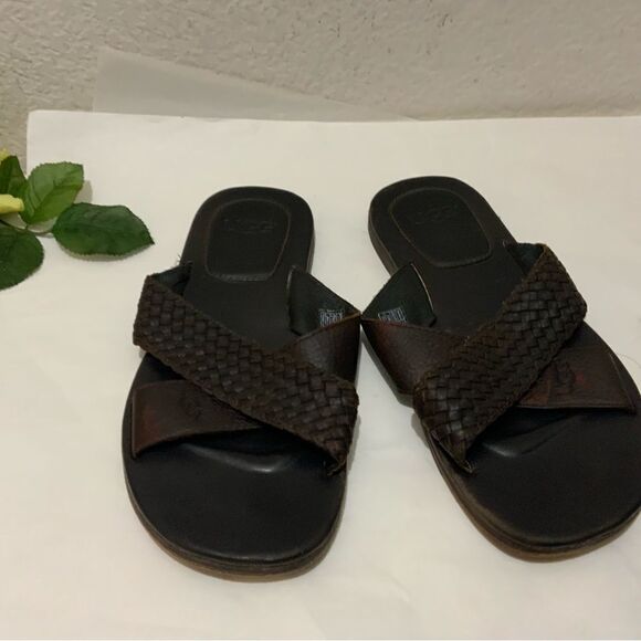 UGG Brown Braided Leather slide Sandals. Size 9/42 UGG 1007523 main image 4